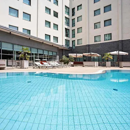Novotel Milano Malpensa Aeroporto-2