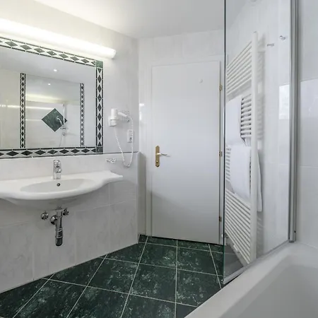 Hotel Olympia-2