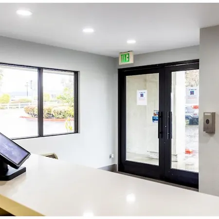 Motel 6-Carlsbad, Ca - East Near Legoland-3