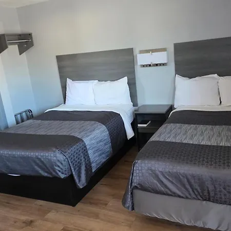 Plaza Motel-2