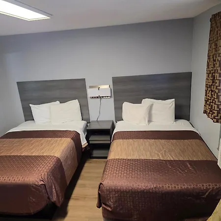 Plaza Motel-3