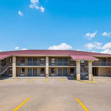 Quality Inn & Suites Hot Springs-Lake Hamilton-3