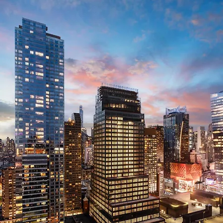 Doubletree By Hilton New York Times Square West-3