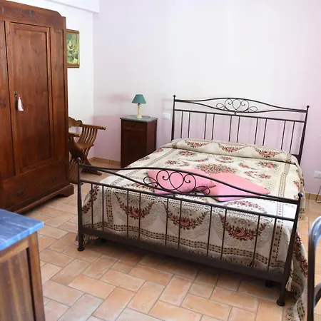 Agriturismo Poponi Camera Rosa-2