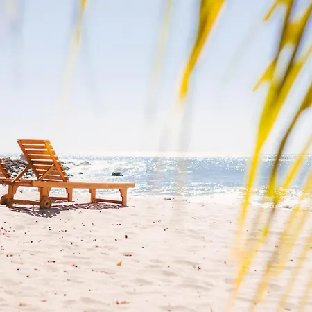 Aqua Oceanfront Hotel Resort-3