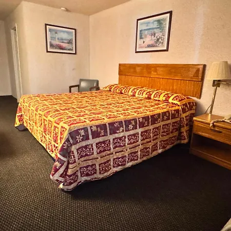 Economy Inn Sweetwater I-75-3