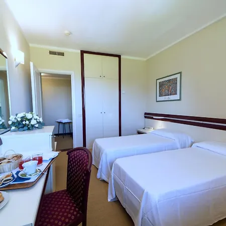Hotel Fabricia-3