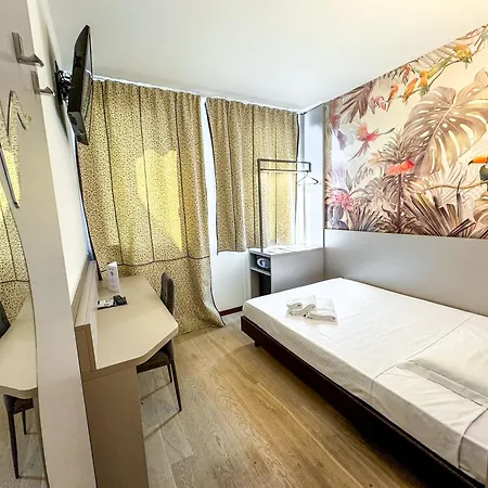 Continental Urban Art Hotel-2
