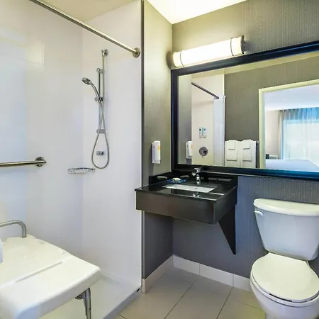 Comfort Inn Saskatoon Centre-2