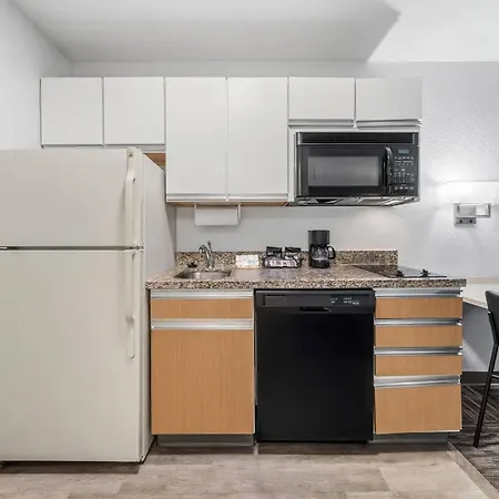 Mainstay Suites Orlando Altamonte Springs-3