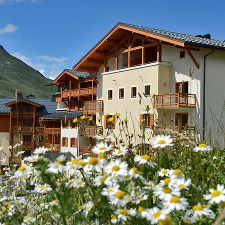 Le Chalet du Mont Vallon Spa Resort-2