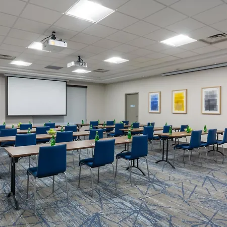 Holiday Inn Express & Suites Vaughan-Southwest By Ihg-3