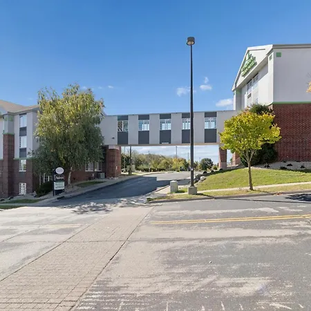 Wyndham Garden Madison Fitchburg-2