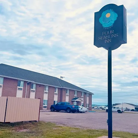 Four Seasons Inn-3