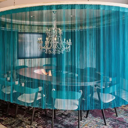 Novotel London Canary Wharf-3