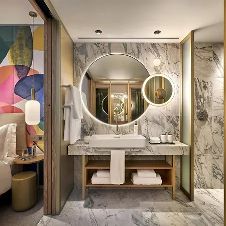 The Botree London, Curio Collection By Hilton-3