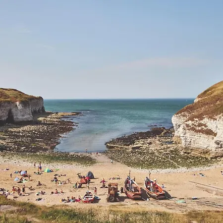 Caravan Hire Thornwick Bay-2