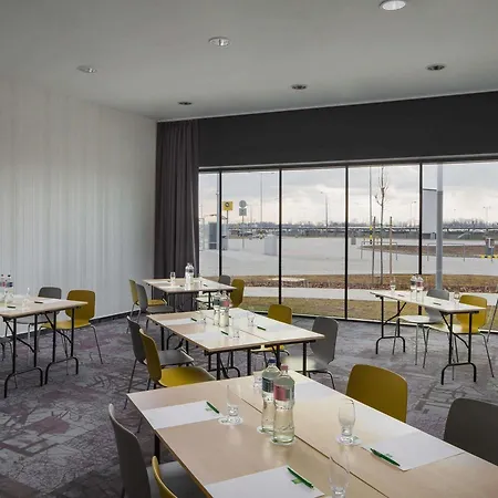 Ibis Styles Budapest Airport-3