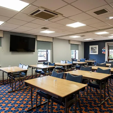 Holiday Inn Express Perth By Ihg-3