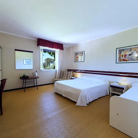 Hotel Fabricia-2