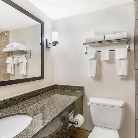 Best Western Plus Scottsdale Thunderbird Suites-3