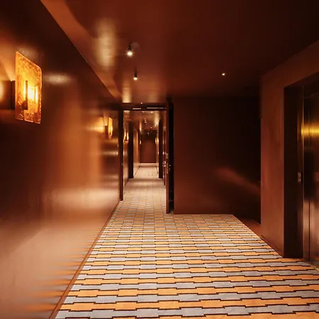 Hotel Aurora-3