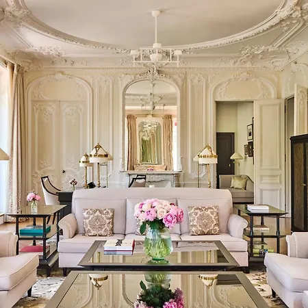 Hôtel Barrière Fouquet's Paris-3