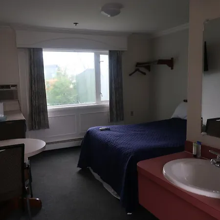 Merrill Field Inn-2