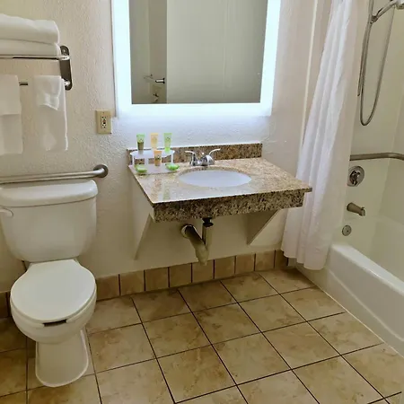 Wyndham Garden Summerville-2