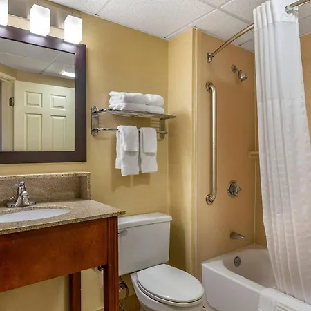 Comfort Inn Rockland - Boston-3