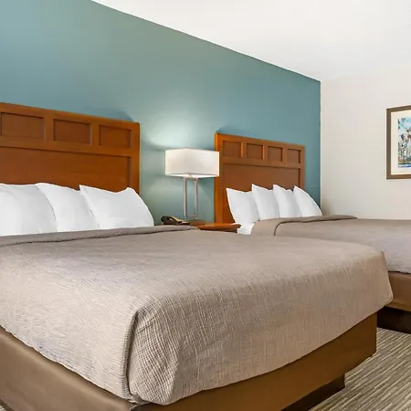 Red Lion Inn & Suites Bucyrus North-2