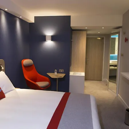 Holiday Inn Express Cambridge West - Cambourne By Ihg-3