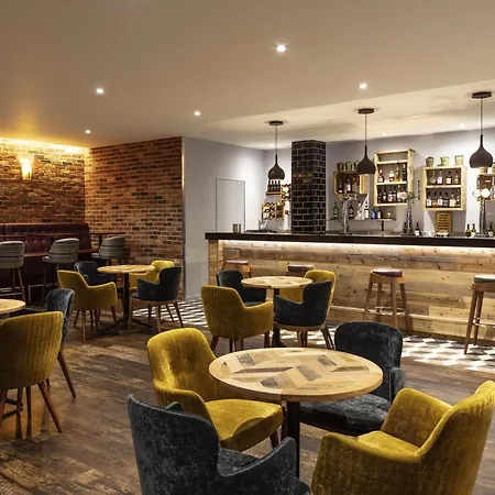 Novotel Newcastle Airport-3