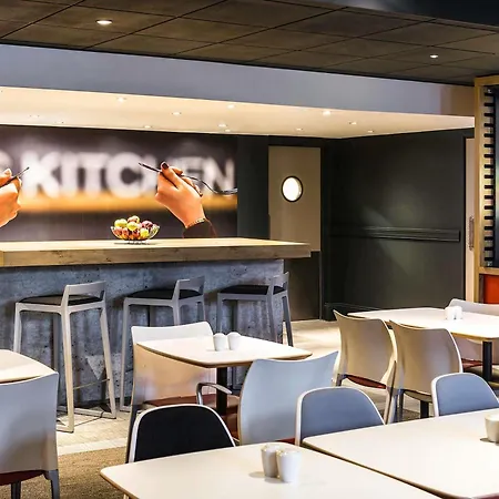 Ibis Leeds Centre Marlborough Street-3
