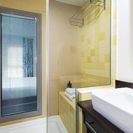 Ibis Styles Nice Vieux Port-3