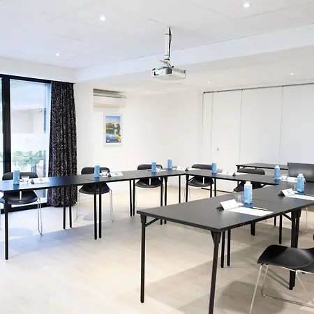 Ibis Styles Cognac-3
