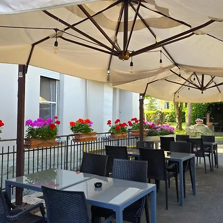 Hotel Falco D'Oro-2