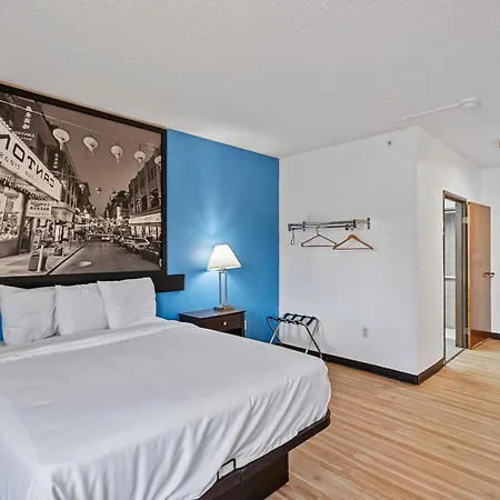 Woodland Inn And Suites Extended Stay-3