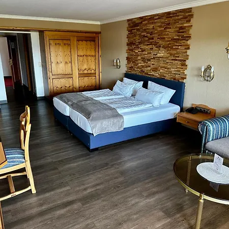 Parkhotel Tannenhof-3