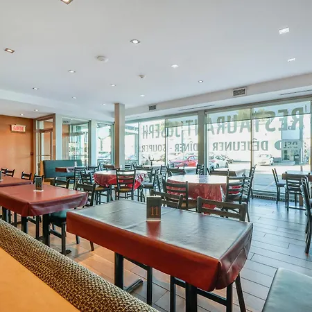 Hotel Newstar Montreal-2