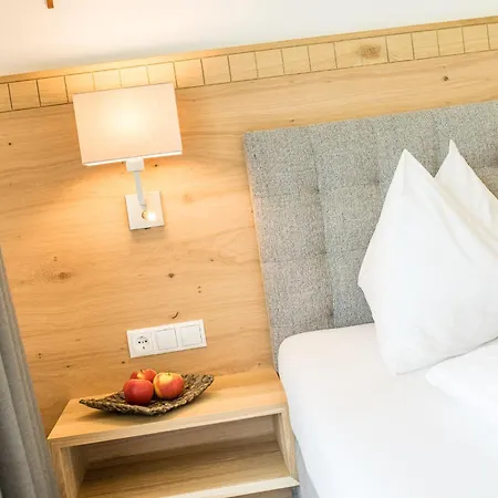 Alpin Hotel Sonnblick-3