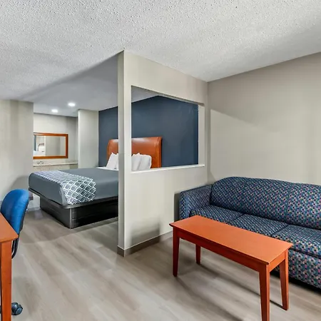 Rodeway Inn & Suites Jefferson-3
