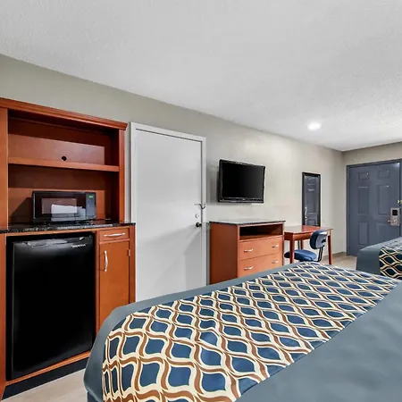 Rodeway Inn & Suites Jefferson-3
