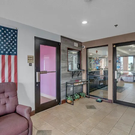 Gray Inn & Suites-3