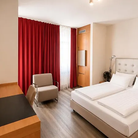 Hotel Maximilians-3