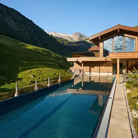Hotel Alpenhof-2