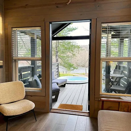 Asheville River Cabins, Worldhotels Backdrop-3