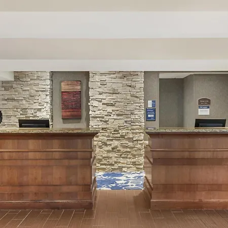 Best Western Plus Willmar-3