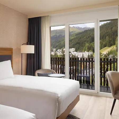 Hilton Garden Inn Davos-3