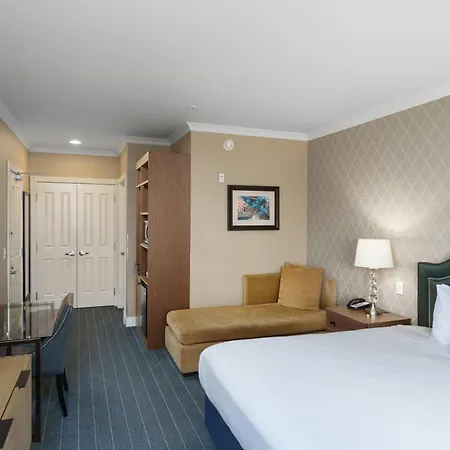 Majestic Inn And Spa-2